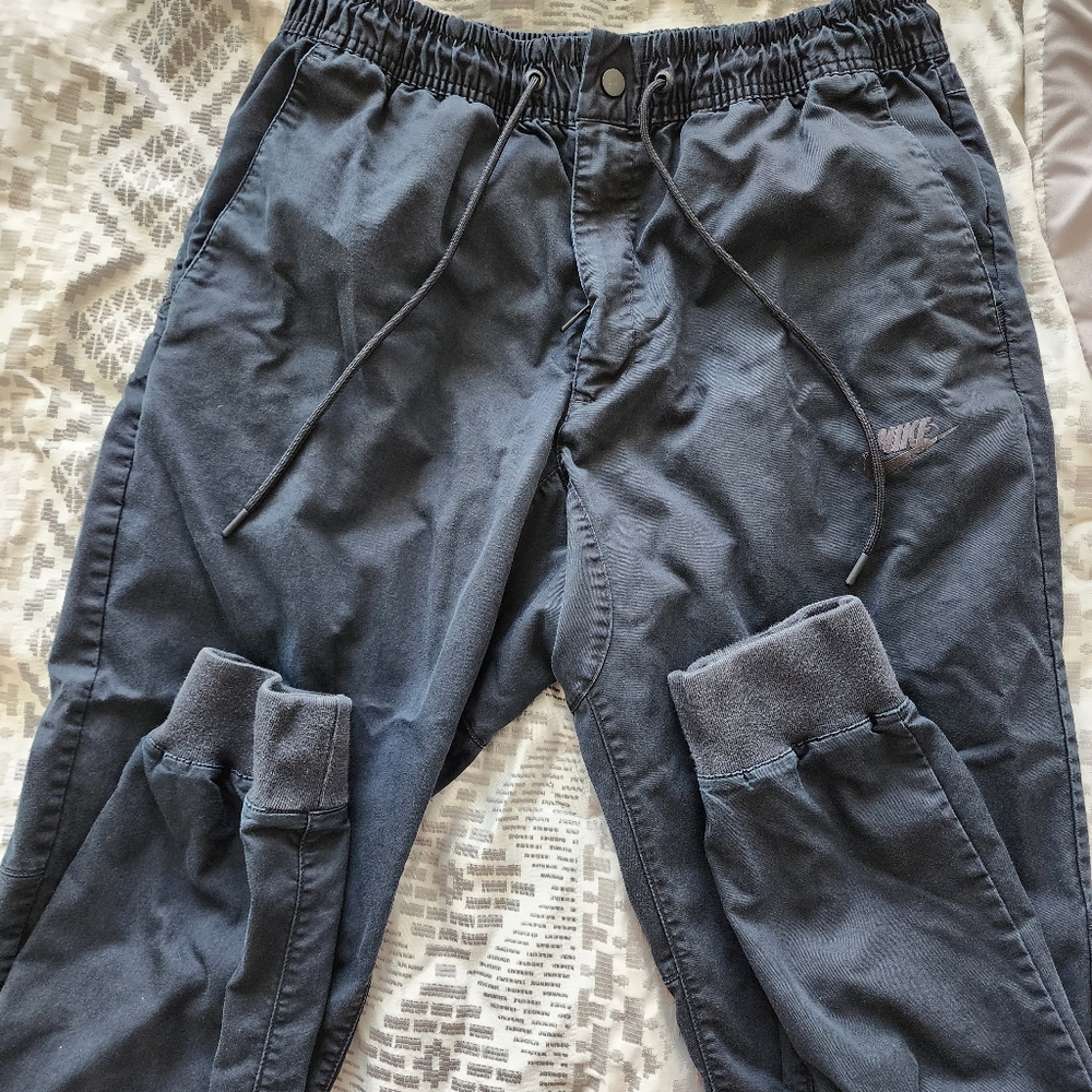 Nike Joggers - L